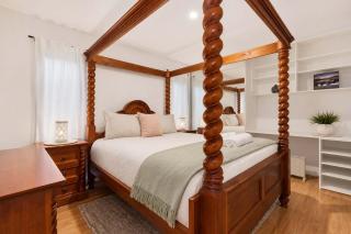 Treetops-Large Home 9km to CBD Sleeps 10 - 7