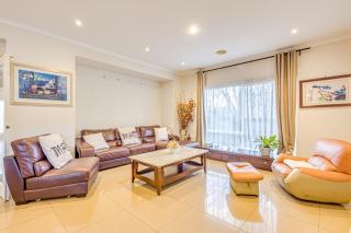 StayAU Family Home Comfort in Caroline Springs - 0