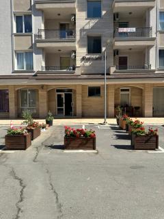 Modern & Fully Equipped Apartment- Stylish Comfort - 9