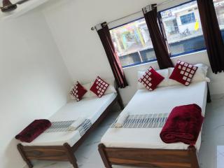 Hotel Ashutosh - 0