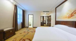 Vienna Classic Hotel Zhangzhou Longchi Center - 2
