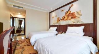 Vienna Classic Hotel Zhangzhou Longchi Center - 8