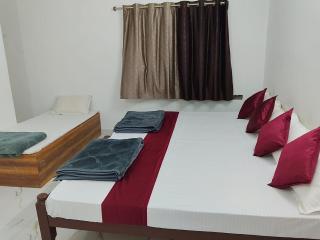 Hotel Ashutosh - 2