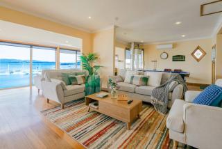 StayAU Riverfront Paradise Pet-friendly Tasmania - 0