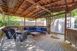 Mid-Term Stay in Austin! Family Home w/ Backyard - 7