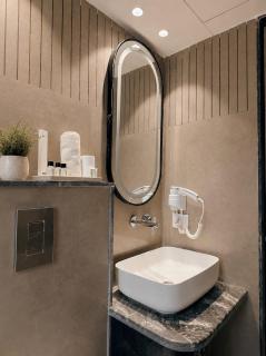 Hotel The Janak By Shanti Near New Delhi Train Station , New Delhi - 4