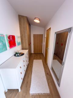 Bright and Central - Modern Bratislava Flat - 6
