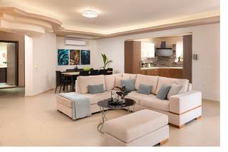 Rodney Home - 6