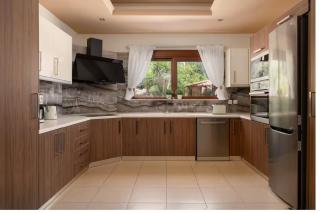 Rodney Home - 3