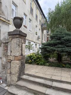 Bright and Central - Modern Bratislava Flat - 8