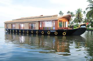 Kumarakom Houseboat Holidays - 8