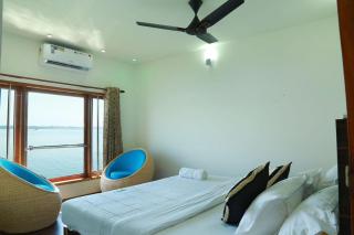 Kumarakom Houseboat Holidays - 6