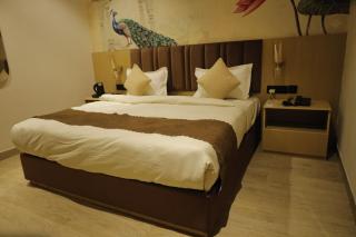 Hotel Royal Retreat - 3