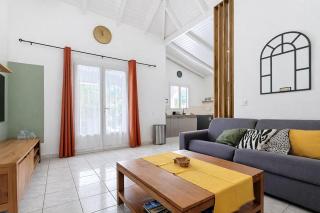 Private House, Pierrette 3 rooms - 6