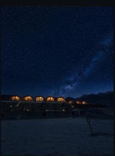 The Crescent Resort - 9