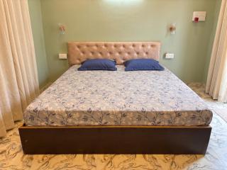 FabHotels Florenza - 7