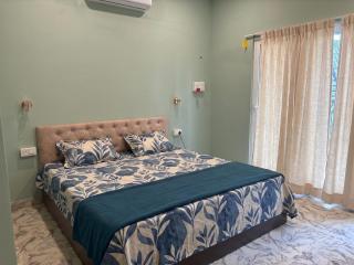 FabHotels Florenza - 4
