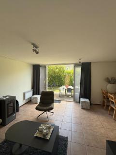 Woning in Grou, 2 SUPs, Vlakbij het water - 5