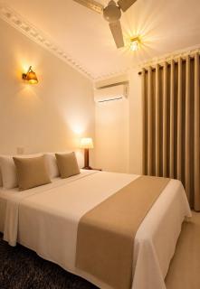 Luxury 3BR Apartment Nugegoda bordering Colombo 5 - 4