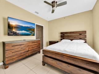 Relax & Enjoy In Our Spacious Townhome Getaway D - 1