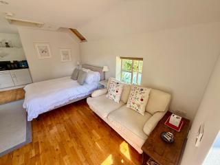 The Little House - private studio in the countryside - 2