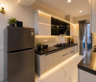 Experience a stylish and fully furnished 3BHK flat - 7