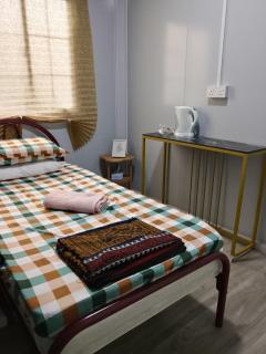 Sazali Homestay - 9