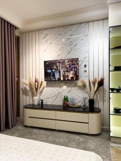 24 th floor studio apartment - 9