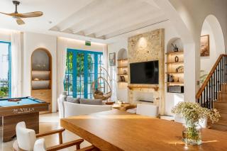 S Villa Ha Long - City Center, Near Beach - 6BR Private Villa with Pool, Jacuzzi, Sauna, Karaoke - 8