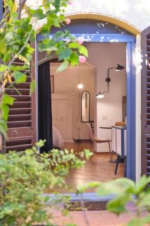 Enchanting Apartment with Patio, Lungarno Firenze - 0