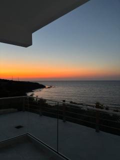 Cousins Suites - 6