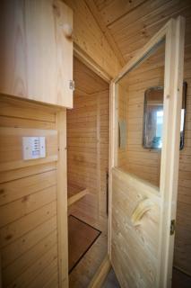 Humbleton Barn Wellness Stays - Full Private Gym - Infrared Sauna - Hot Tub - Personal training - 6