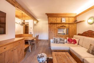 Casa Ampezzo, in the town center with balcony and parking area - 9