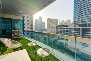 Vacationer Holiday Homes I Exquisite 4 Bed I Spacious Balcony with City Views in Dubai Marina - 9