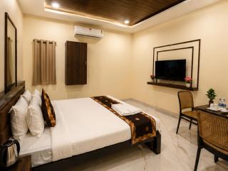 Hotel Sky Palace Airport Zone - 1