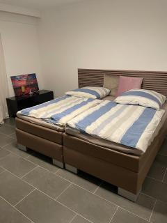 Private bungalow with garden 2 bedrooms 1 bathroom complete - 9