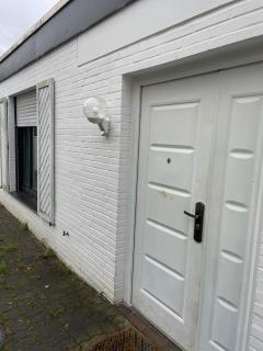 Private bungalow with garden 2 bedrooms 1 bathroom complete - 6