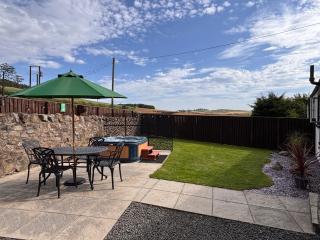 Cannich Cottage at Parbroath Farm - 8