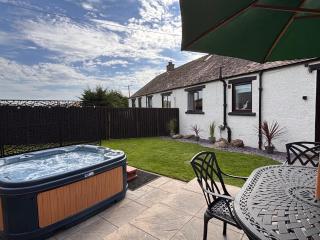Cannich Cottage at Parbroath Farm - 9