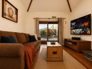 Countryside Cottage - Pool, Games & Outdoor Space - 0
