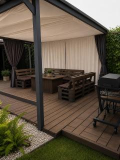 Graphite House - 5