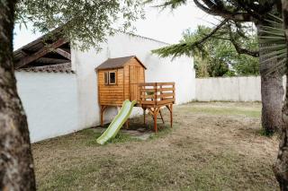 Harmony Homes Saint-Sulpice-de-Royan - Heated Pool & Beaches 15 min Away - 2