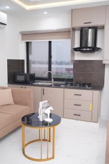 1BHK Luxury Suite Walk to Eiffel Tower Bahria Town - 8