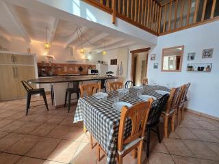 Ô Nid d'Hirondelle maison conviviale en pierres avec préau d'été - 8