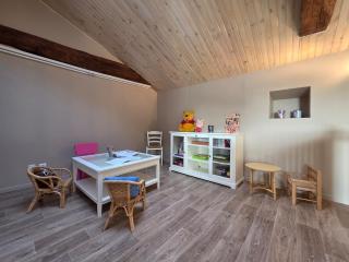 Ô Nid d'Hirondelle maison conviviale en pierres avec préau d'été - 1
