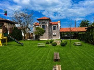 Family Retreat Near Varna Huge Garden - 0