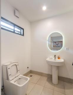 Studio Room Lekki phase 1 - 7