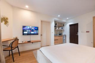 Studio Room Lekki phase 1 - 4