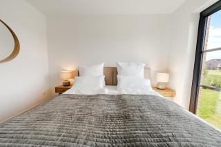 Küsten Suites Hildes Huuske - direkte Wasserlage, Terrasse, 117qm, Neubaugebiet - 1
