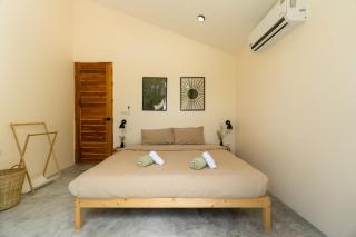 Serene Mountain Pool Villas - 3
